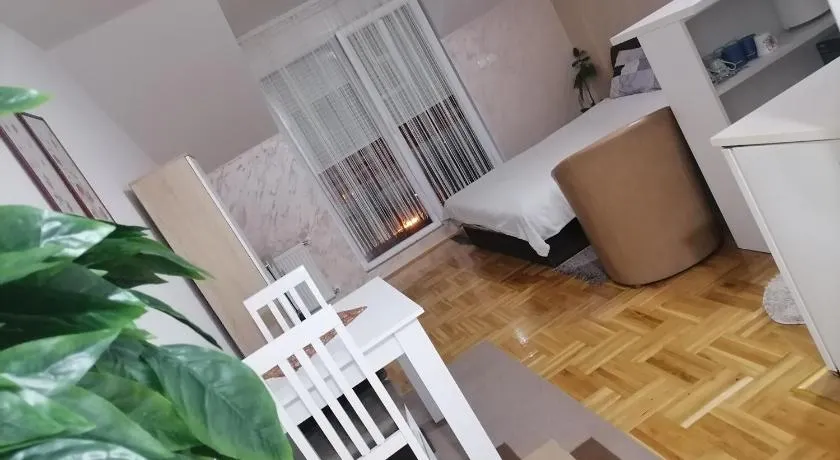 Apartman Jaca - Image 1