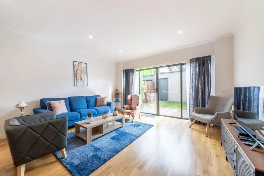3BR Point Cook Holiday Sanctuary - Image 1