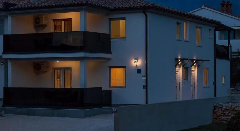 Apartments Talić Fažana - Image 1