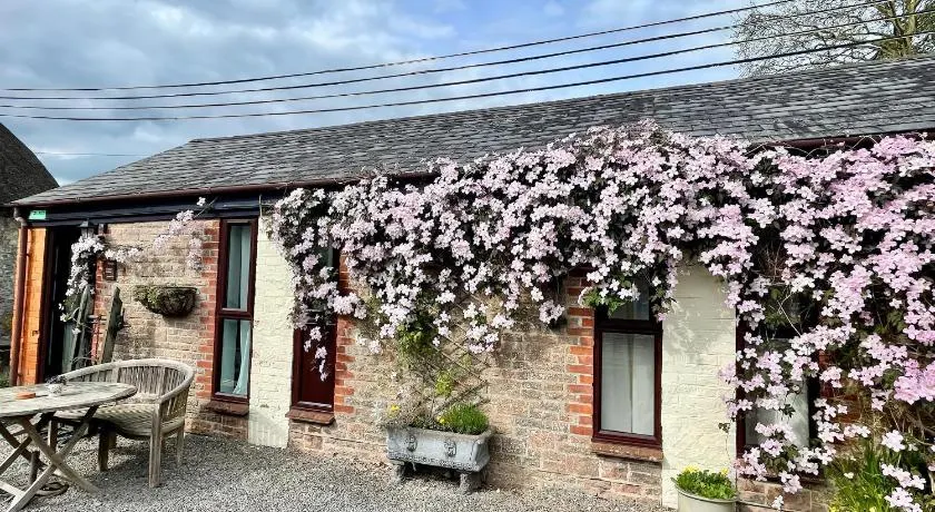 Honeypot Cottage - Image 1
