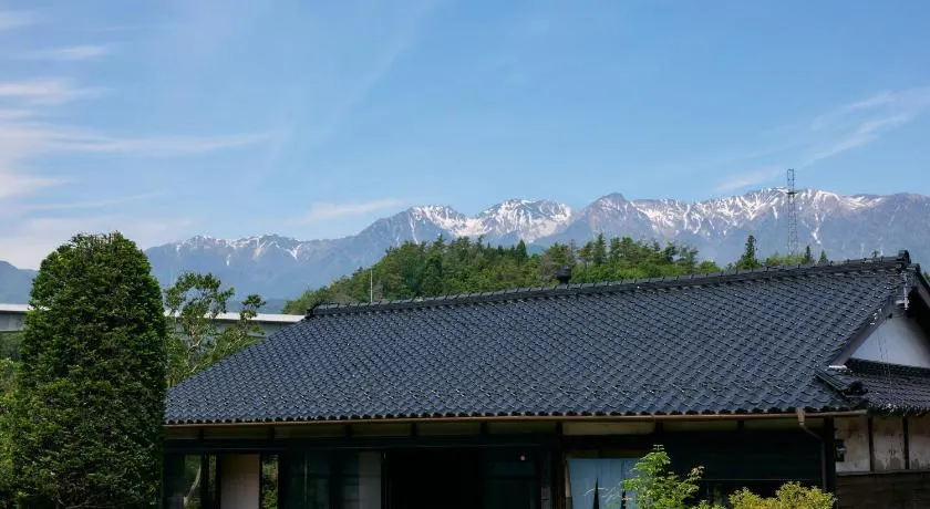 Private Traditional Japanese House with Alps View 一棟貸し古民家宿 nagare - Image 1