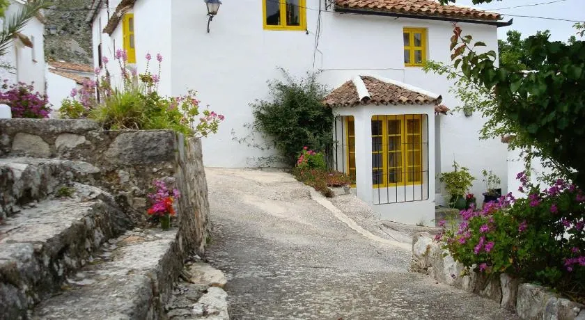Puerta Verde - Image 1