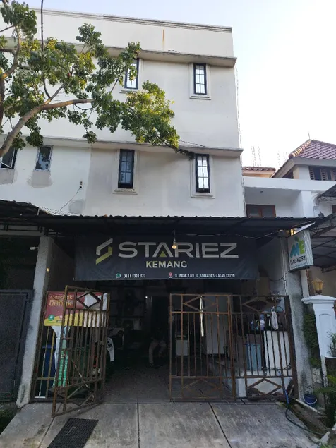 RedDoorz At Stariez Kemang - Image 1