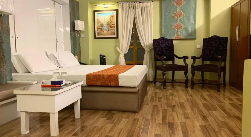 Star Guest House - Image 1