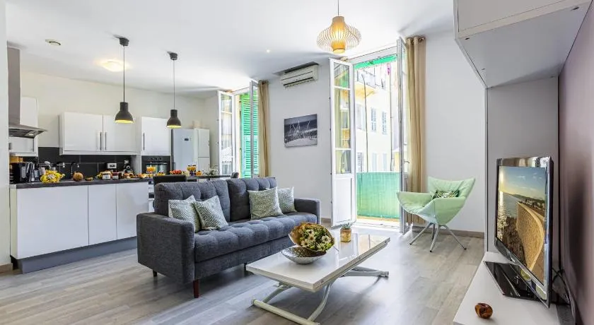 MY CASA - GUISOL - Typical Nice 3 Bedroom AC near Port - Image 1