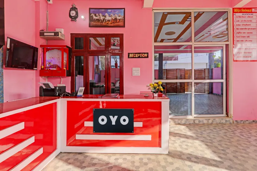 OYO Flagship Hotel Vikas Inn - Image 1