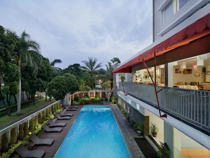 Grand Cakra Hotel Malang - Image 1