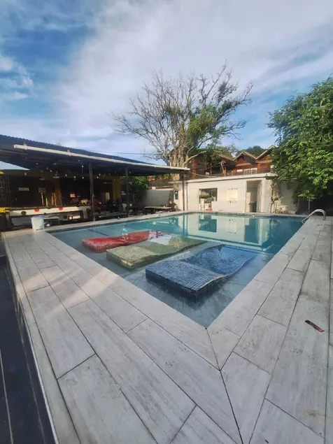 roots rock reggae hostel - Image 1