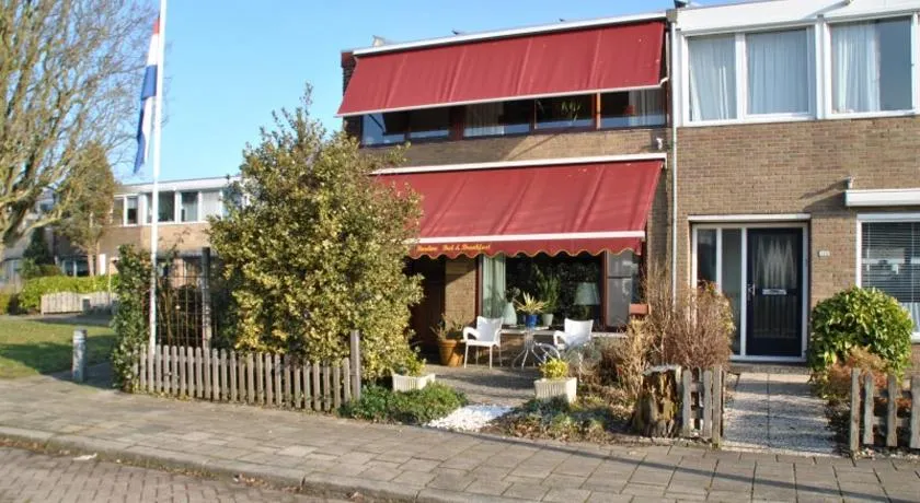 Bordine Guesthouse - Image 1