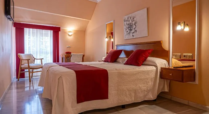 Hotel Diana Centro Ciudad - Image 1