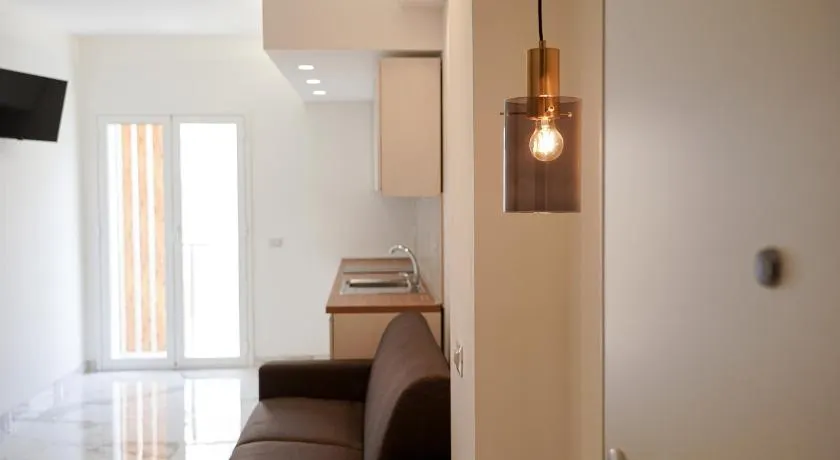 Kind House - Image 1