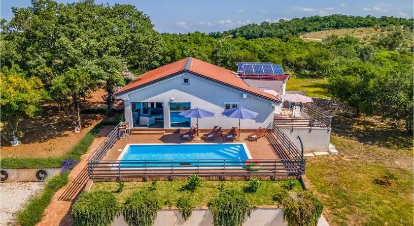 Luxurious Home In Rovinj - Image 1