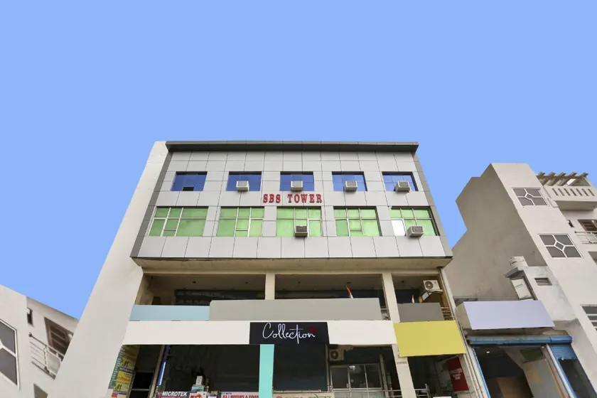 Royal View Hotel - Image 1