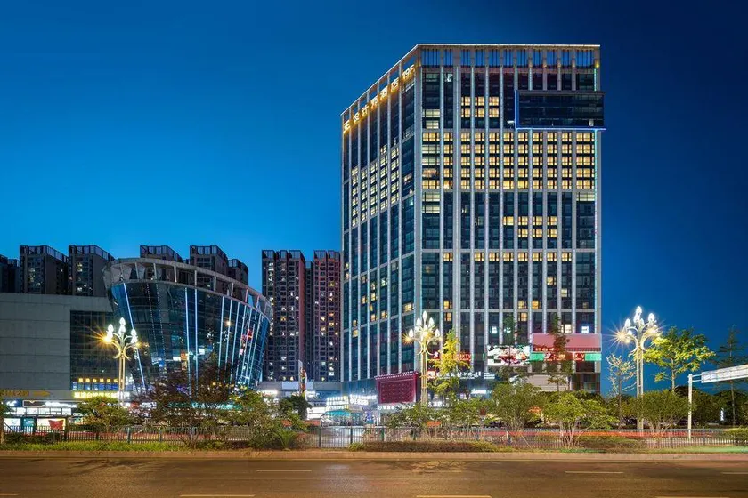 STC Hotel (Guiyang Baiyun North Road subway station) - Image 1