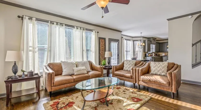 5Br With Movie & Game Rooms Near Lakepoint Pbr - Image 1