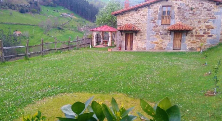 Homerez - Hus i La Cavada med jacuzzi - Image 1