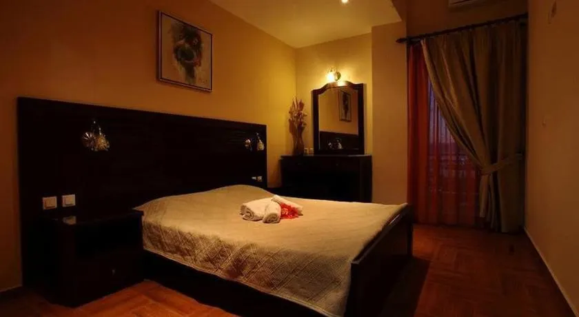 Pantheon Hotel & Suites - Image 1