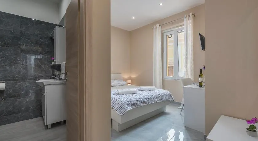 Roberto rooms - Image 1