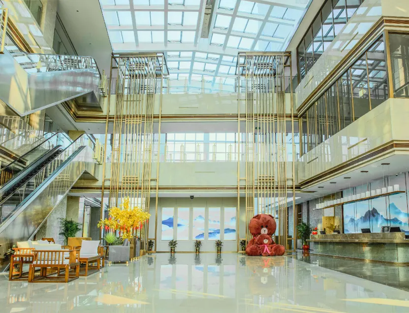 Jiangong Lake International Hotel - Image 1