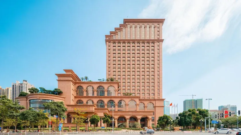 Sovereign Hotel Zhanjiang - Image 1