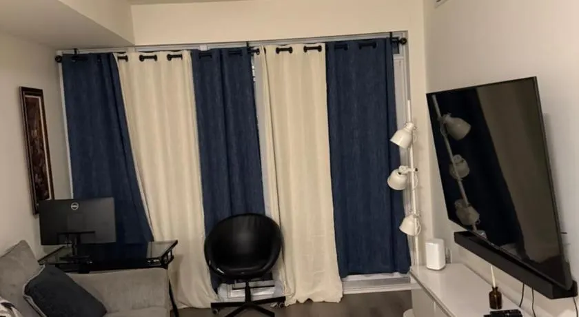 1 Room in a 2bedroom in a Modern City Condo - Image 1