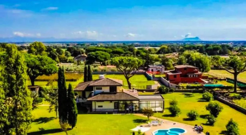PEPEROSA Rooms and Events - Peaceful countryside escape with pool, private parking, just minutes from the sea, Anzio and Nettuno - Image 1