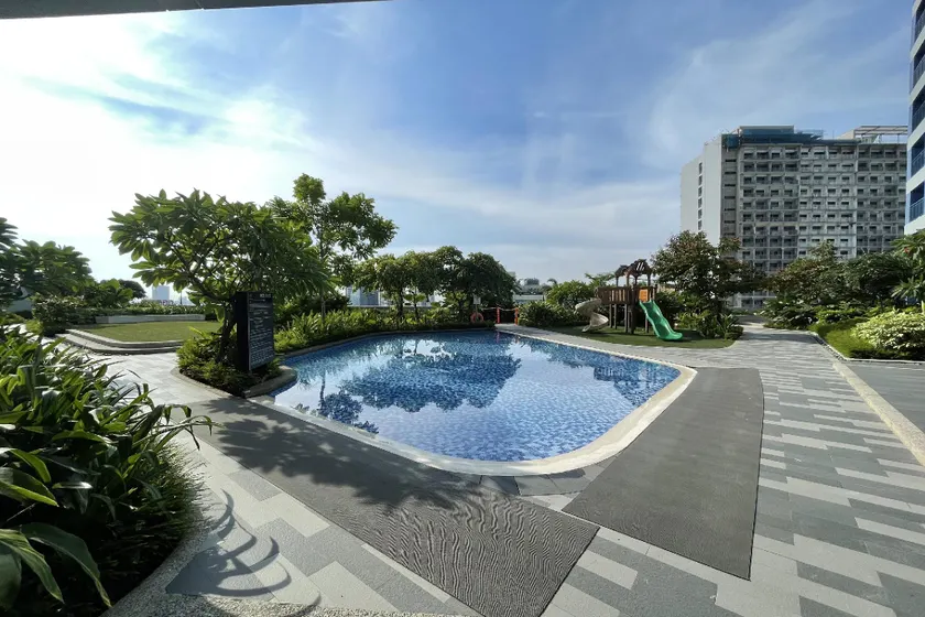 Luxury Air Residences By Makati - Image 1