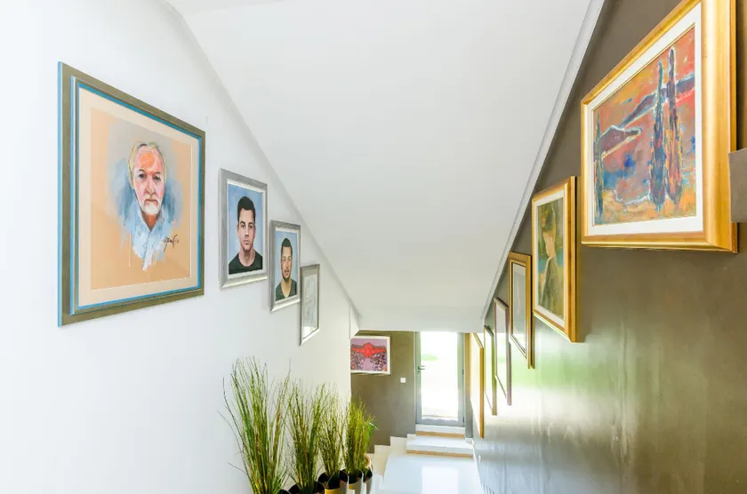 Villa Dolores Apartments - Image 1
