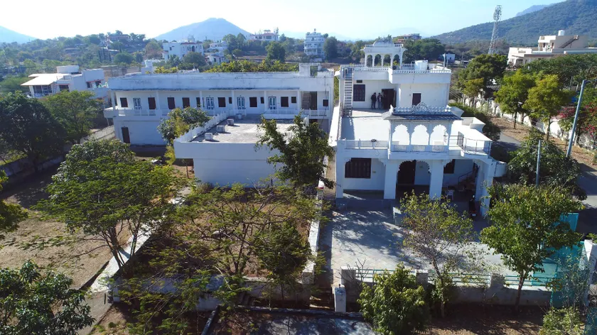 MANHAR VILAS HOLIDAY HOME,  A HERITAGE BANGLOW - Image 1