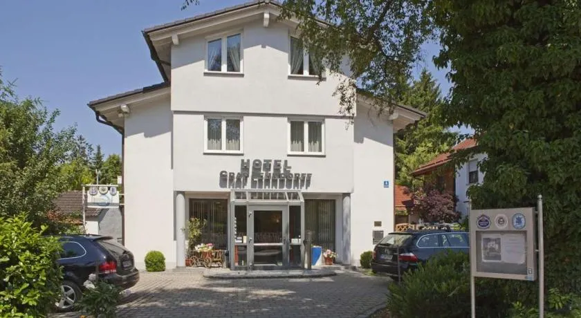 Hotel Graf Lehndorff zur Messe - Image 1