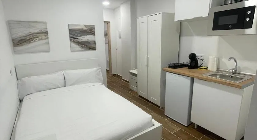 Apartamentos Alcorcón by gaiarooms  - Image 1