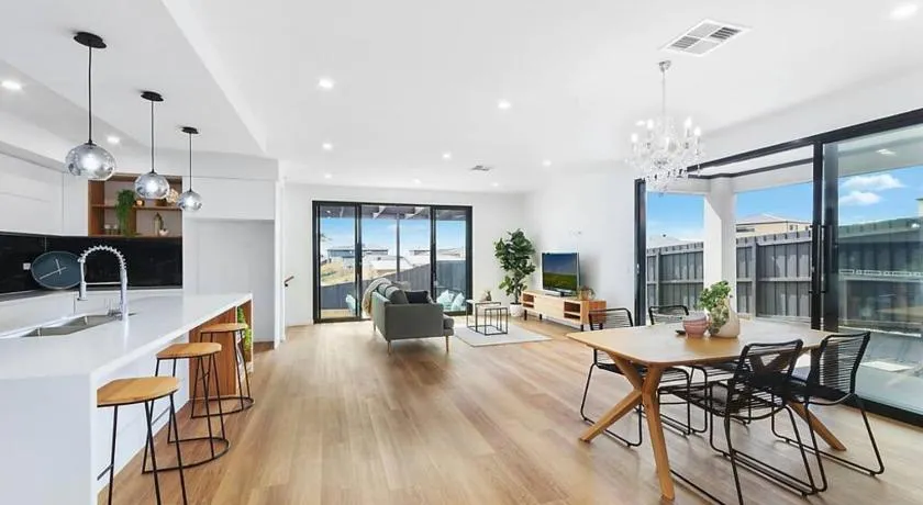Highton Haven Spacious & Serene - Image 1