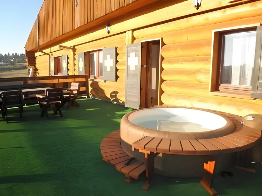 Sport-hotel Šibeniční vrch - Image 1