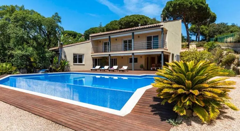 Mediterranean villa with pool near barcelona - Image 1