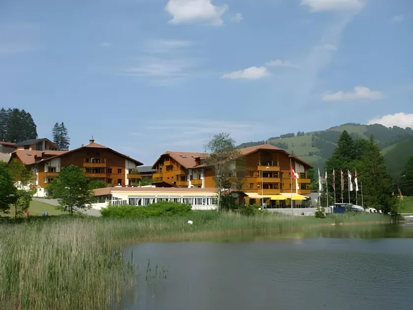 Hostellerie am Schwarzsee - Image 1