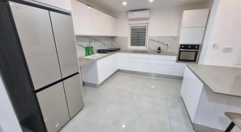 kikar natanya - Image 1