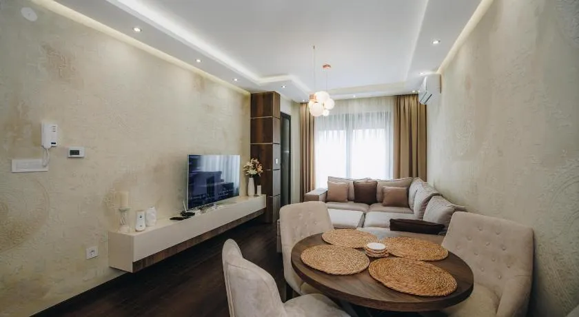 DUGA CENTAR lux - Image 1