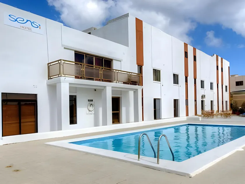 Sensi Hotel - Image 1