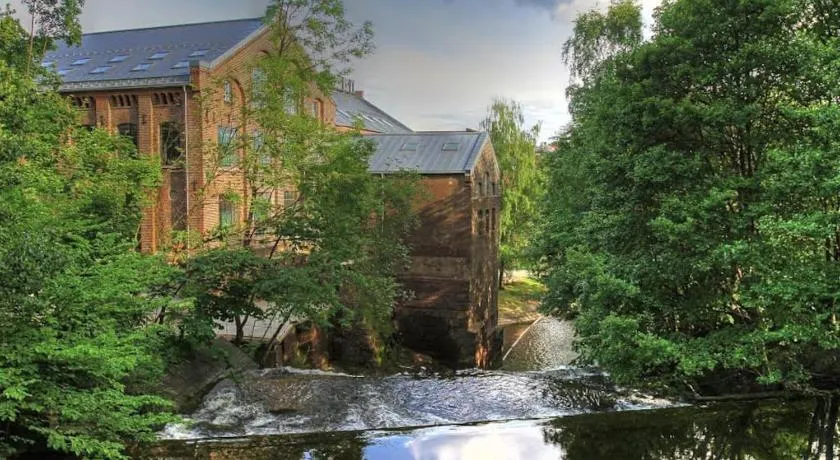 Quiet Top-Floor Studio in Central Oslo - Image 1