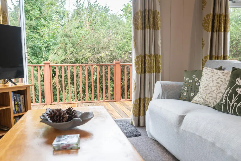 4 Atlantic Crescent Lodge - 2 Bed-Sleeps 4-TJS4AC - Image 1