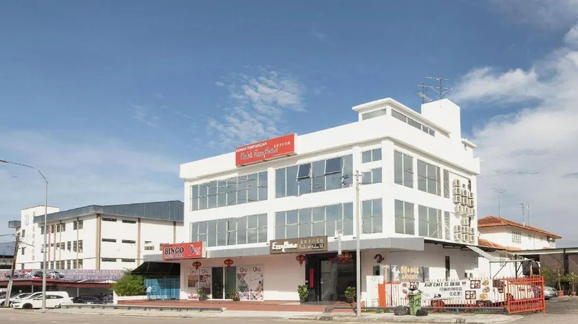 Hotel Ezzyhome Kebun Teh - Image 1