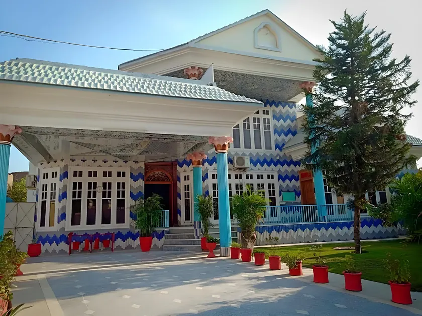 Shahi Palace Guest House - Image 1