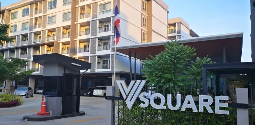 V Square hotel - Image 1