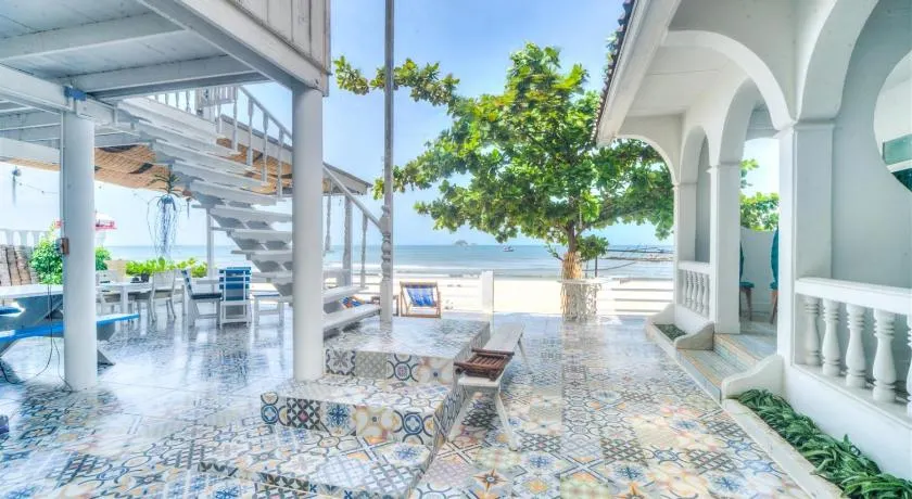 Khao Tao Beach Lodge Old Siam - Image 1