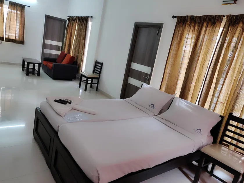 Swarna Sudarshan Service Apartments Sholinganallur - Image 1