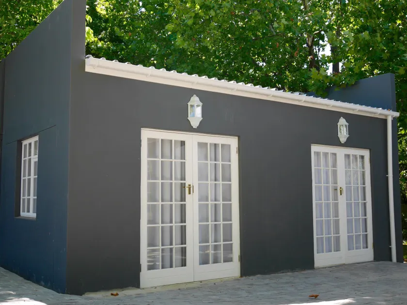 The Garden Shed Guest House - Image 1
