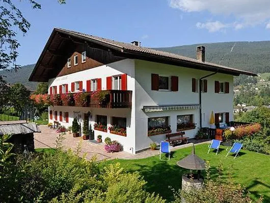 Luxury B&B August - Image 1