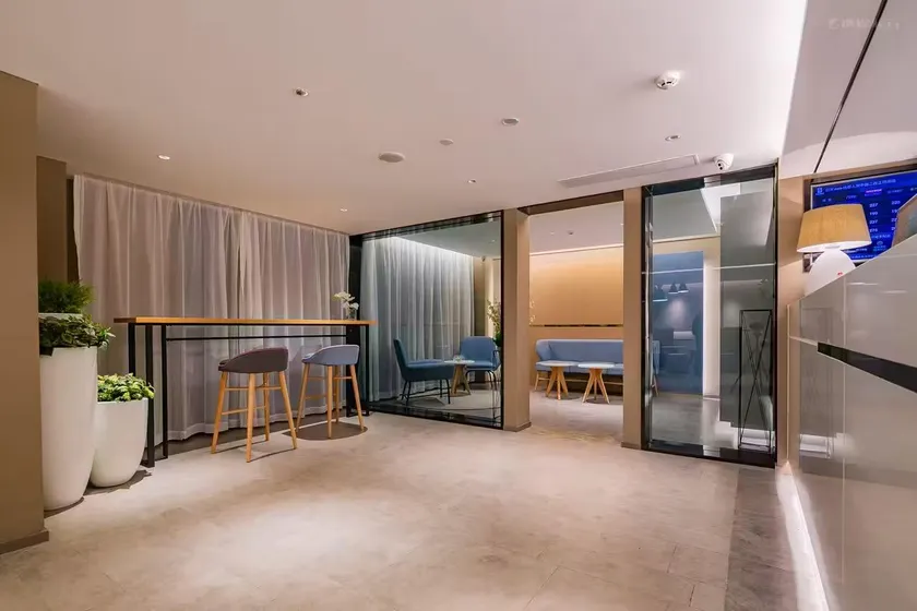 Home Inn Neo Chengdu Zhengfu Street Wenshu Monastery Subway Station Branch - Image 1