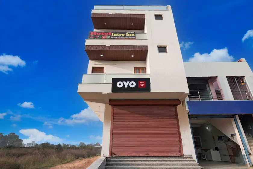 HOTEL O INTRO INN - Image 1