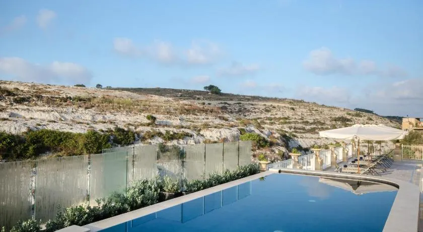 Cesca's Boutique Hotel - Image 1